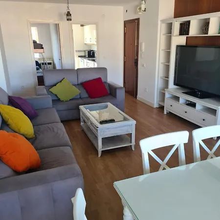 En Complejo Residencial Con Piscina