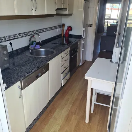 En Complejo Residencial Con Piscina Apartment